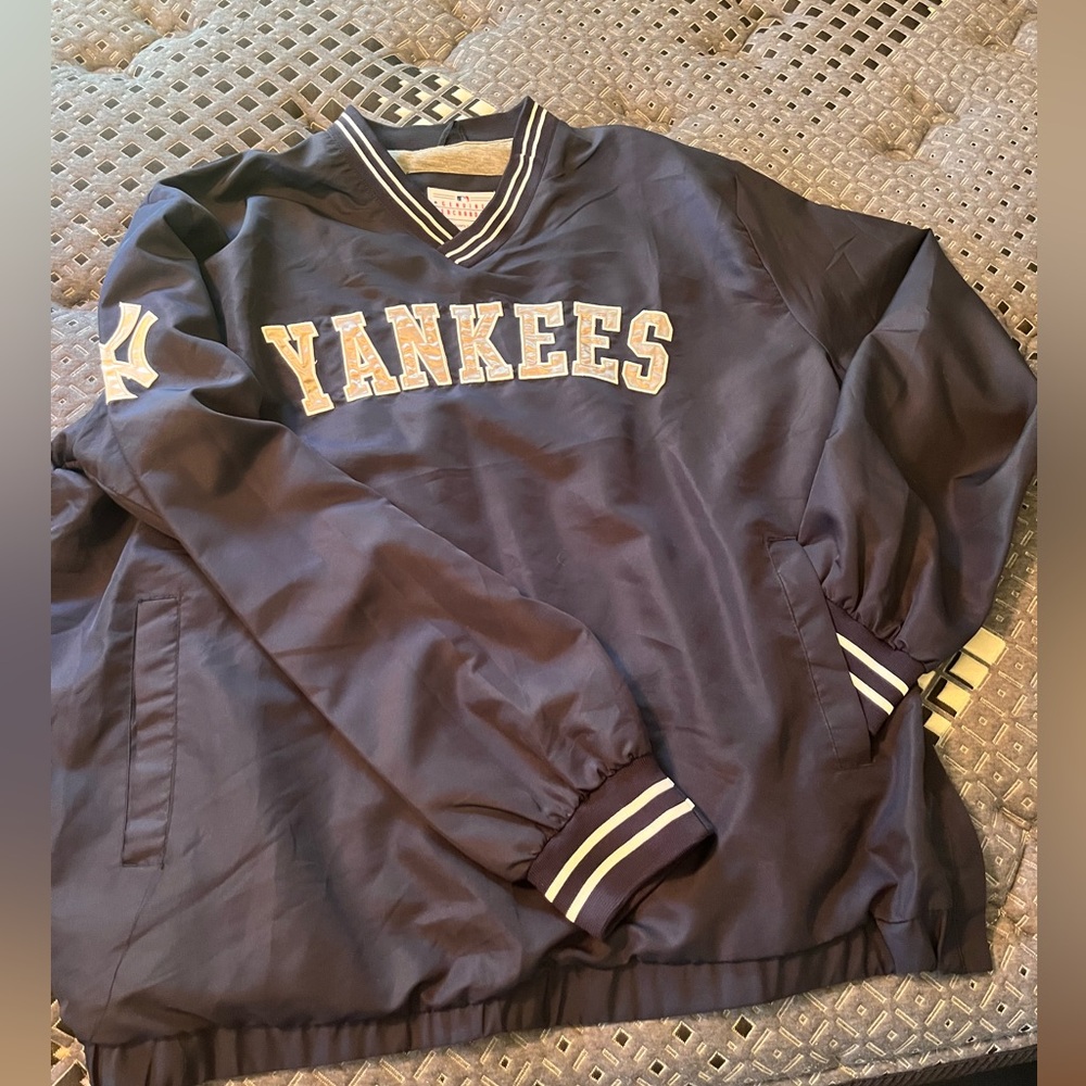 Navy NY Yankees jacket size XXL